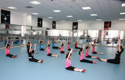 舞蹈培训机构加盟 启动资金全解析